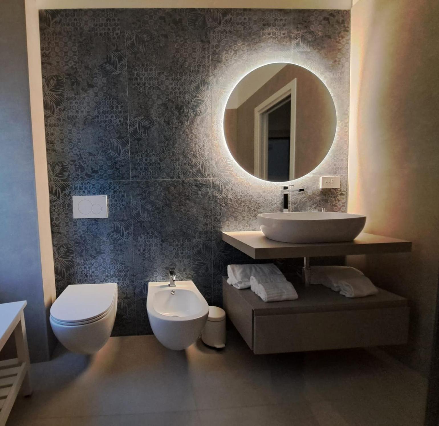 Palazzo Boccapianola Apartment Bari Ngoại thất bức ảnh